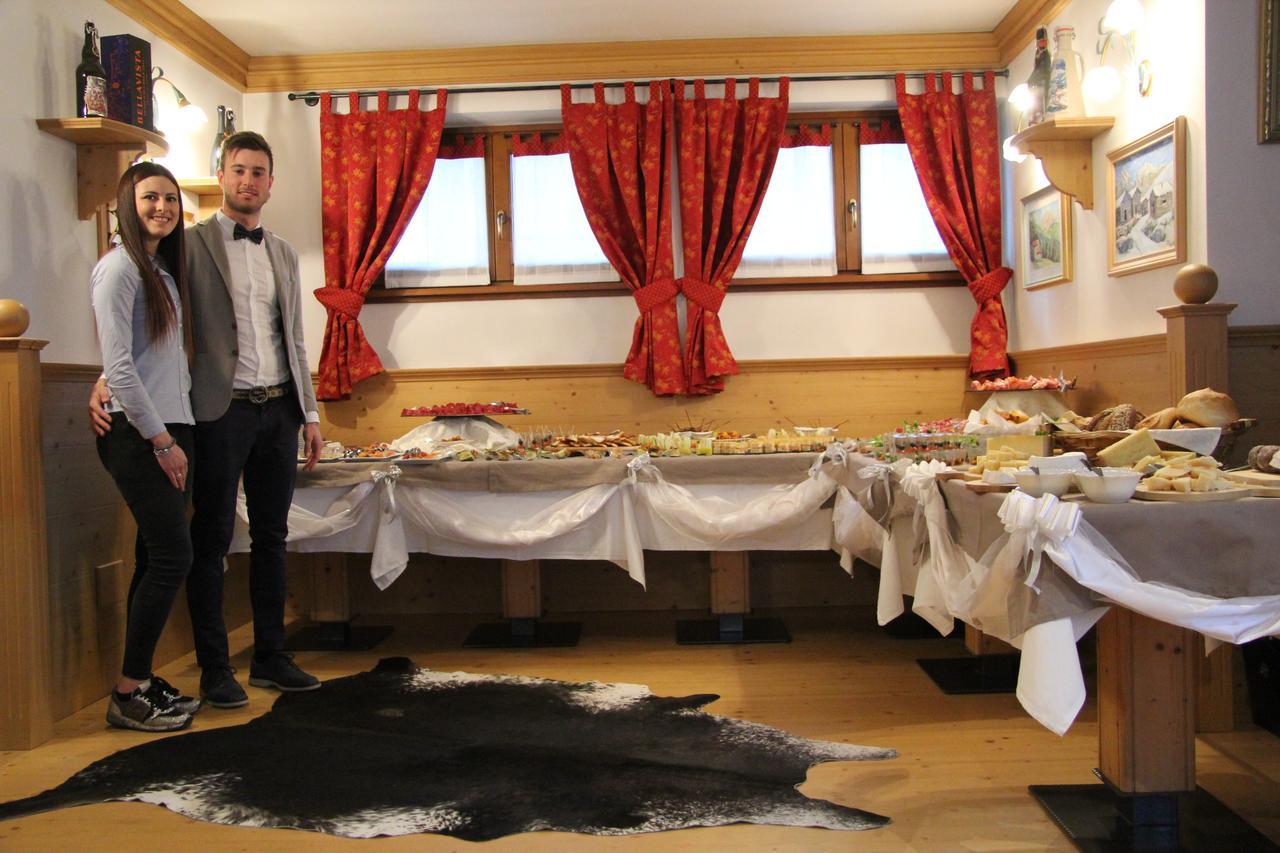Hotel Lory ピンツォーロ エクステリア 写真